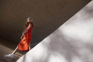 Read more about the article 2024 Style Decoded: Effortless Polish Meets Cloud-Like Comfort