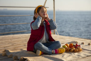 Read more about the article Navigating Wellness on the Go: A Guide on How to Stay Healthy While Traveling